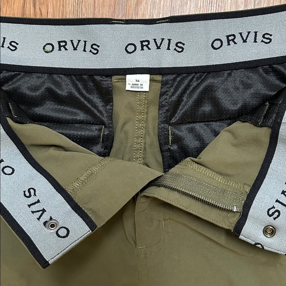 Orvis Men’s Shorts - 36 - Picture 2 of 3